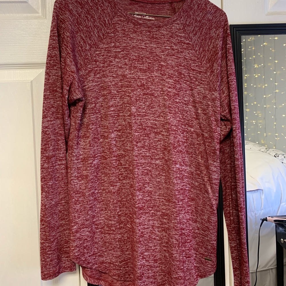 Heather red long sleeve shirt